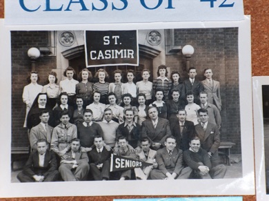 Class of 1942.jpg